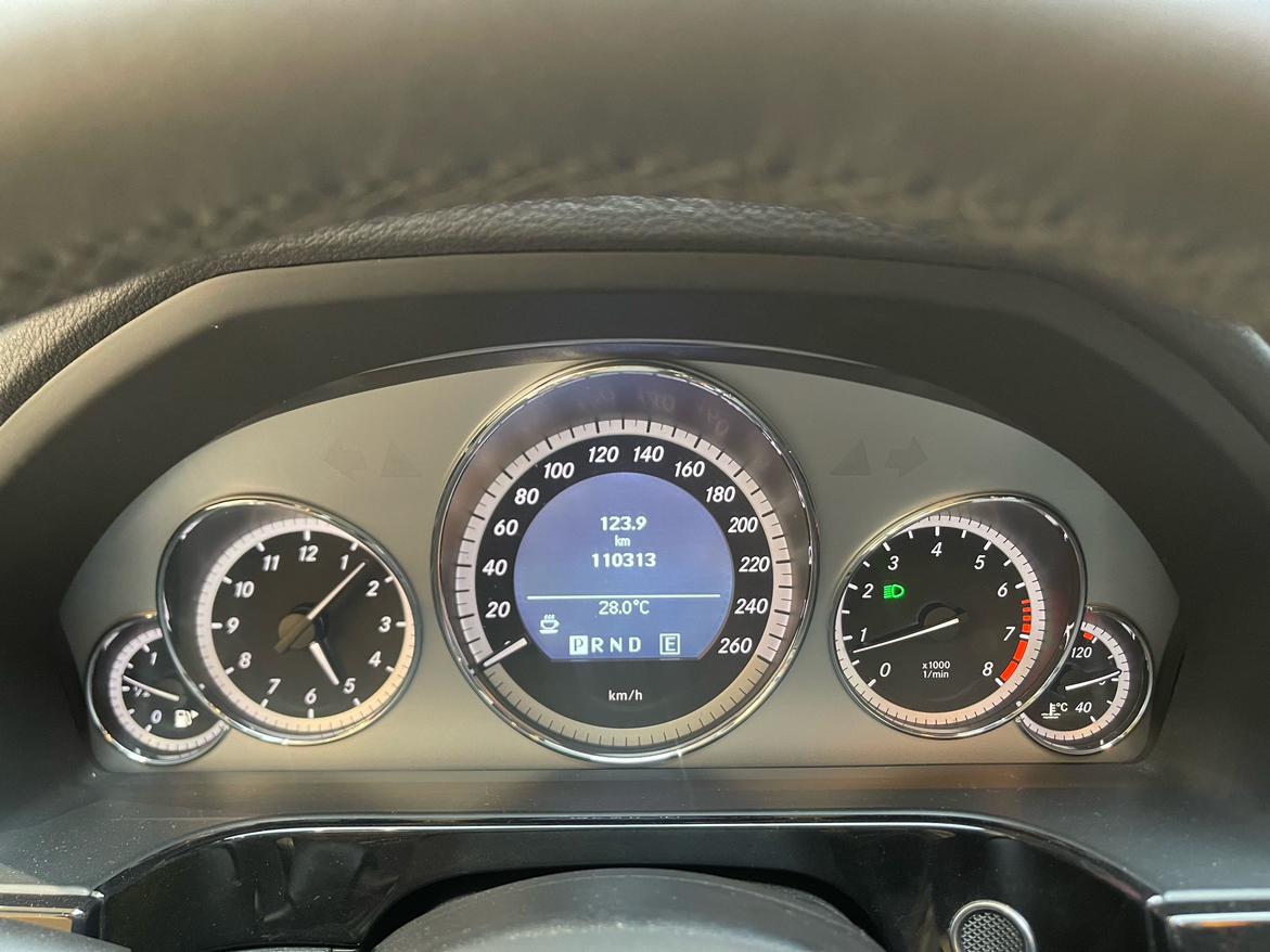 Mercedes-Benz E-Класс 2011 thumb 9