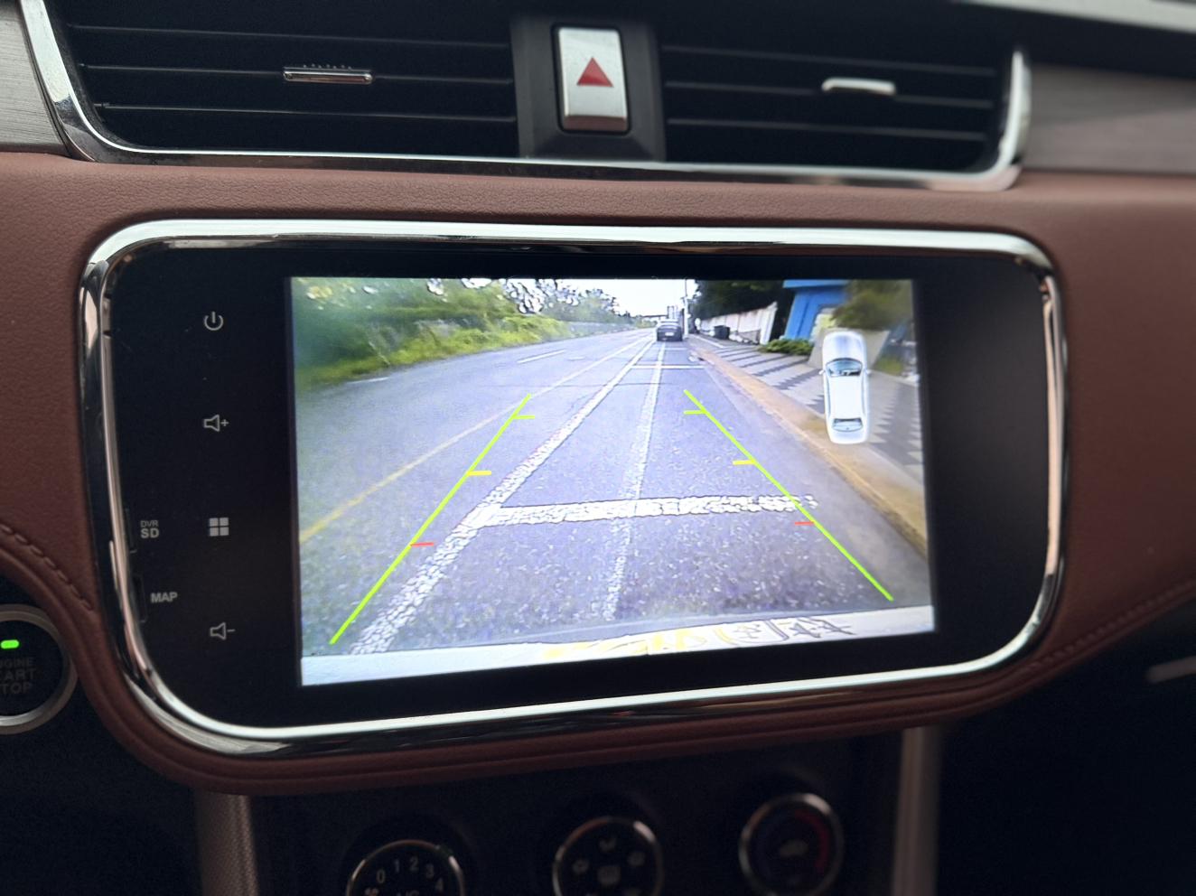 BAIC Huansu S3 2016 thumb 5