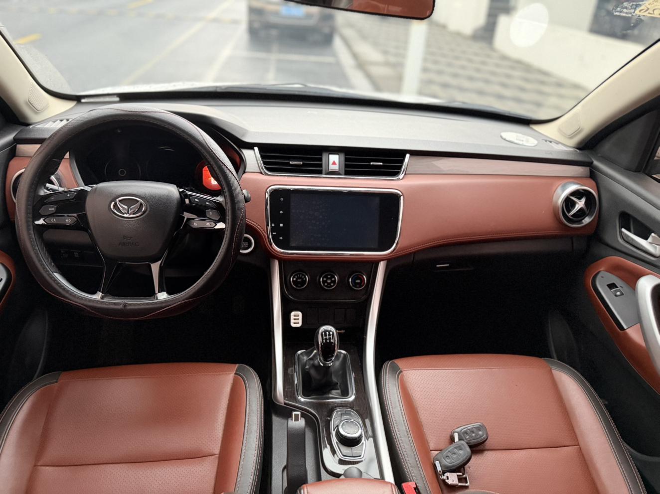 BAIC Huansu S3 2016 thumb 7