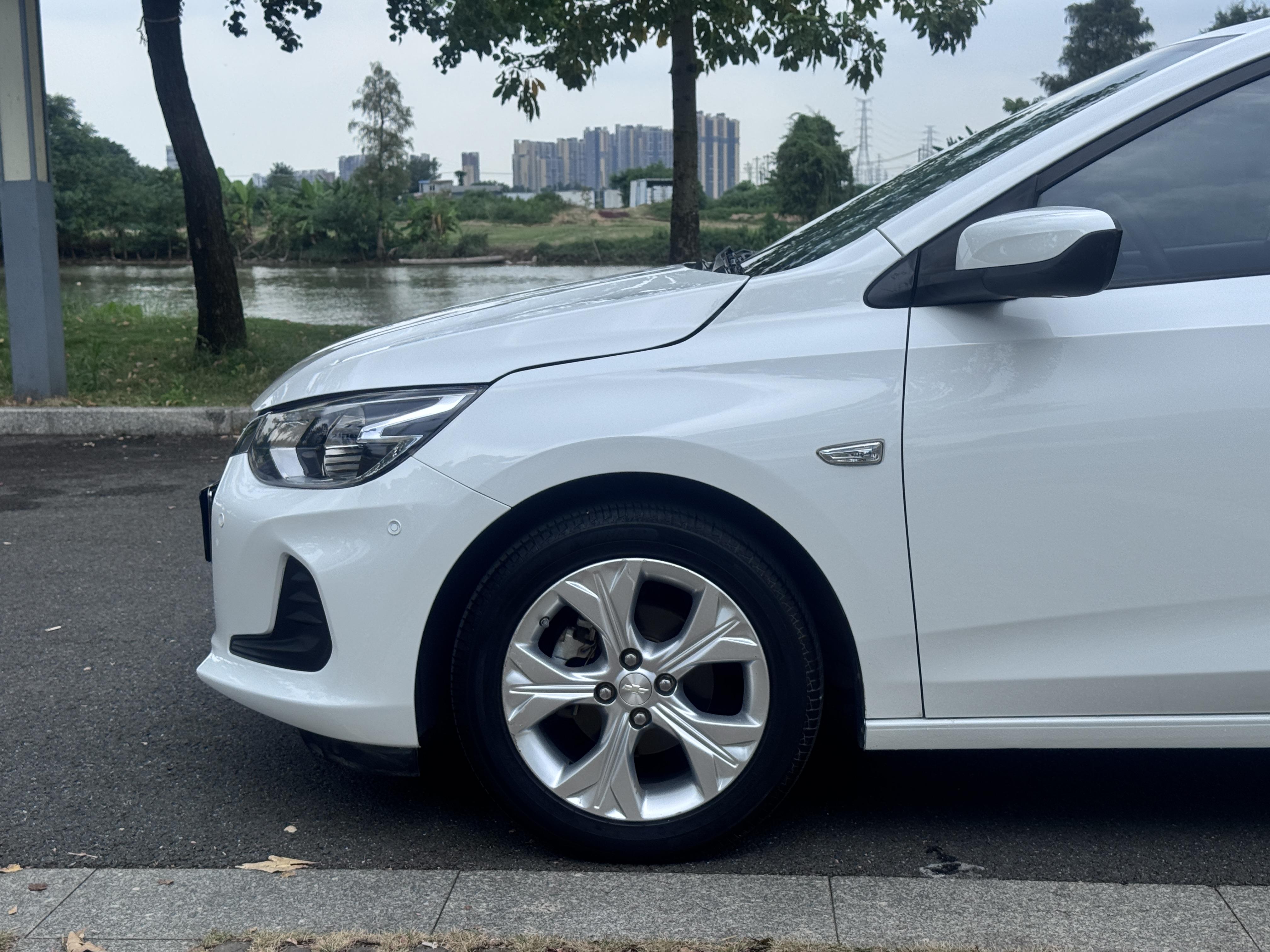 Chevrolet Cavalier 2020 thumb 8