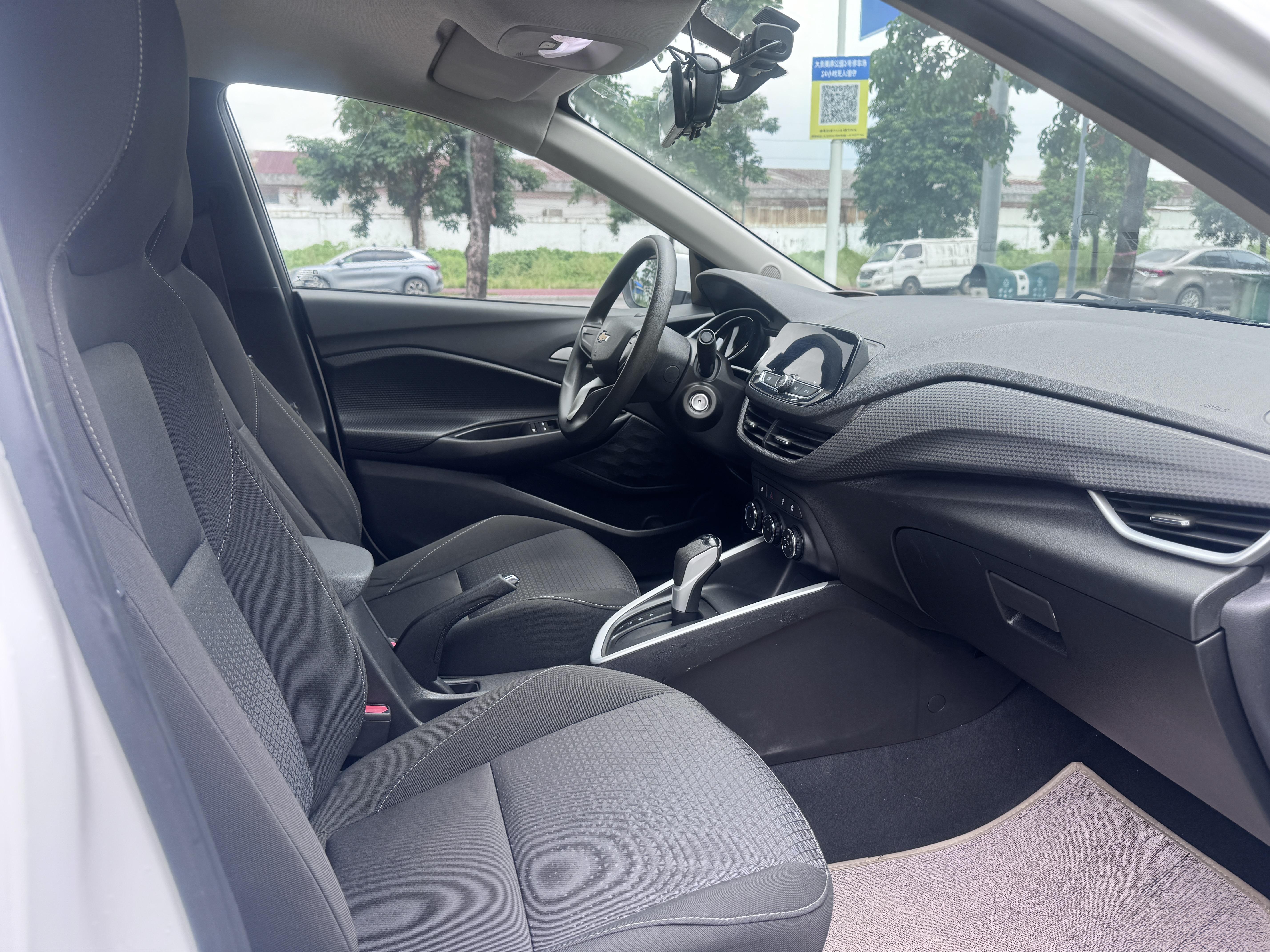 Chevrolet Cavalier 2020 thumb 11