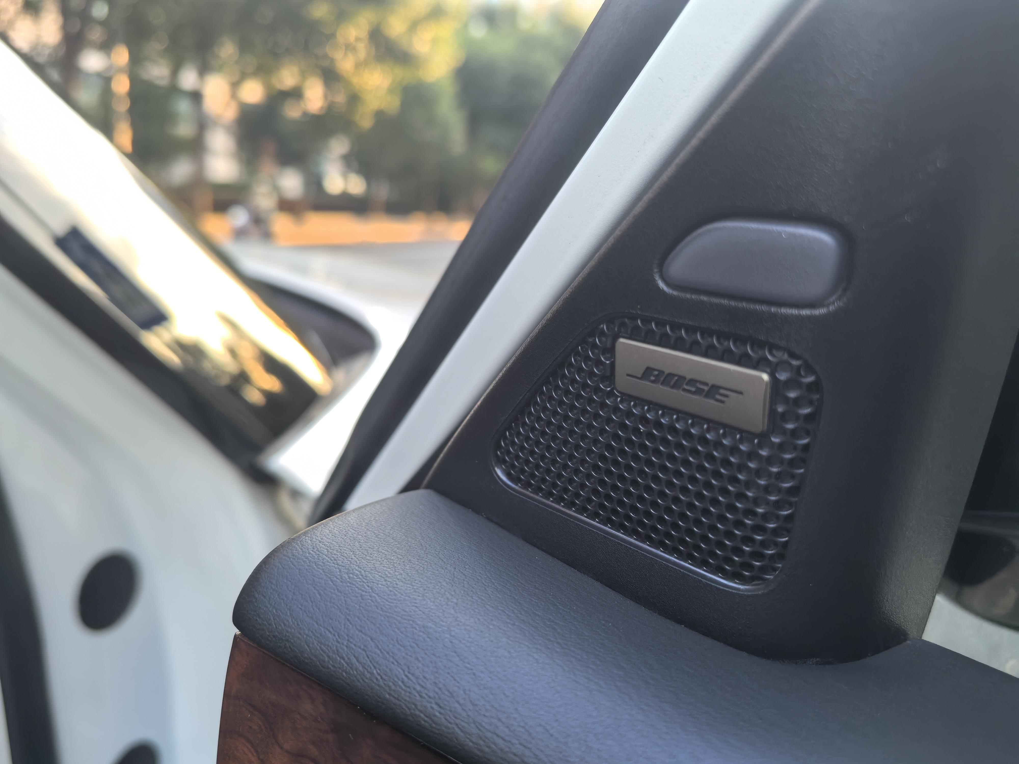 Infiniti QX80 2016 thumb 9
