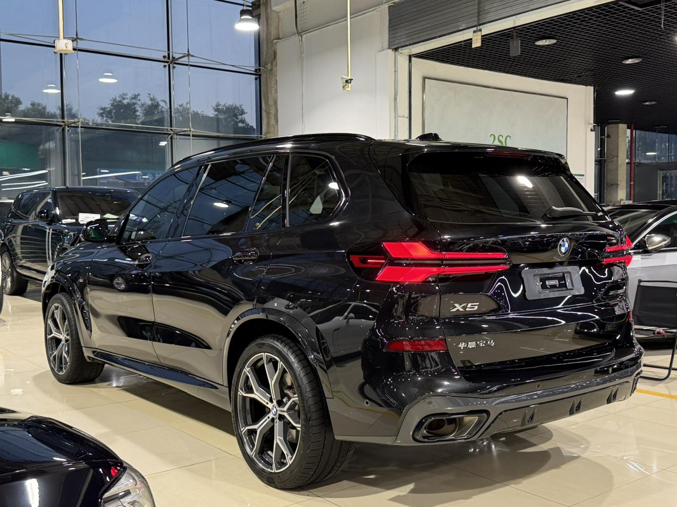 BMW X5 2025 thumb 2