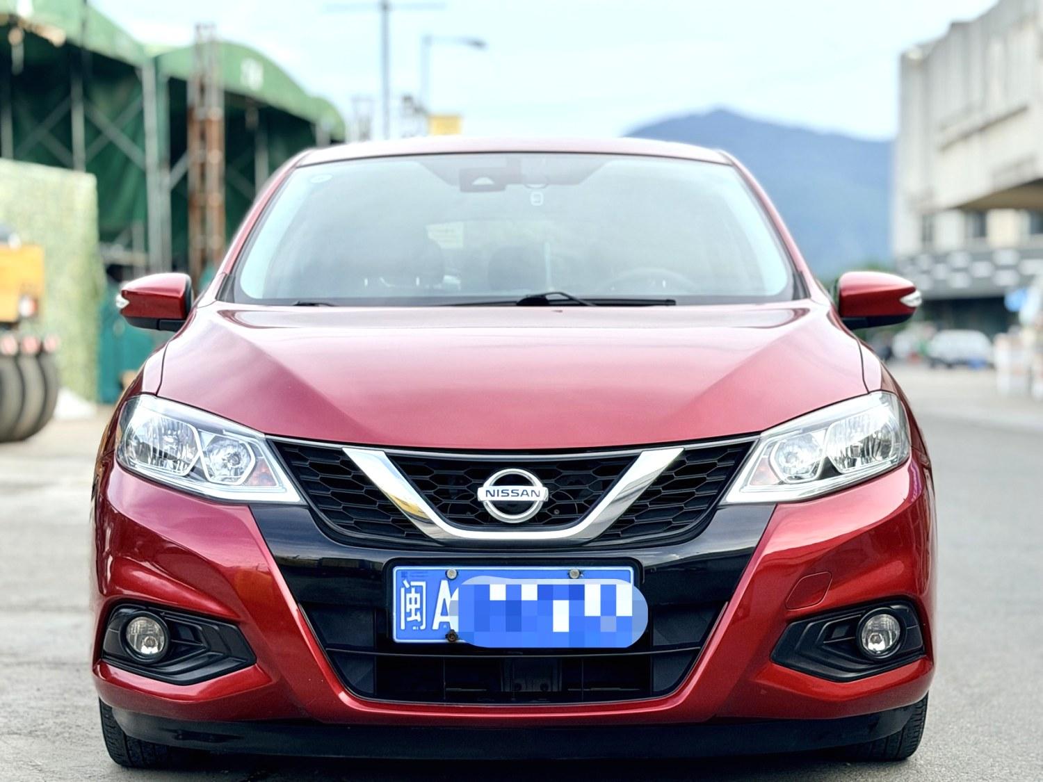 Nissan Tiida 2016 thumb 9