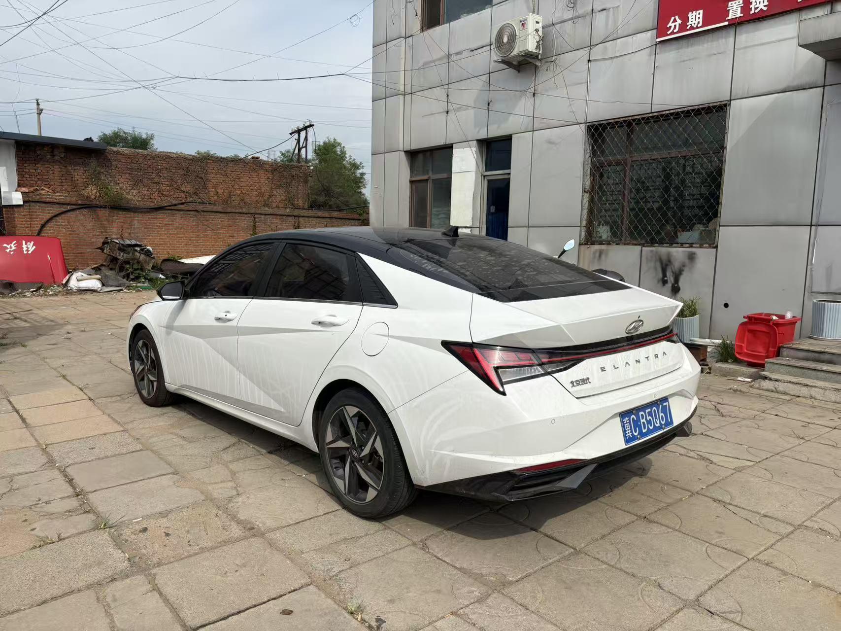 Hyundai Elantra 2022 thumb 3