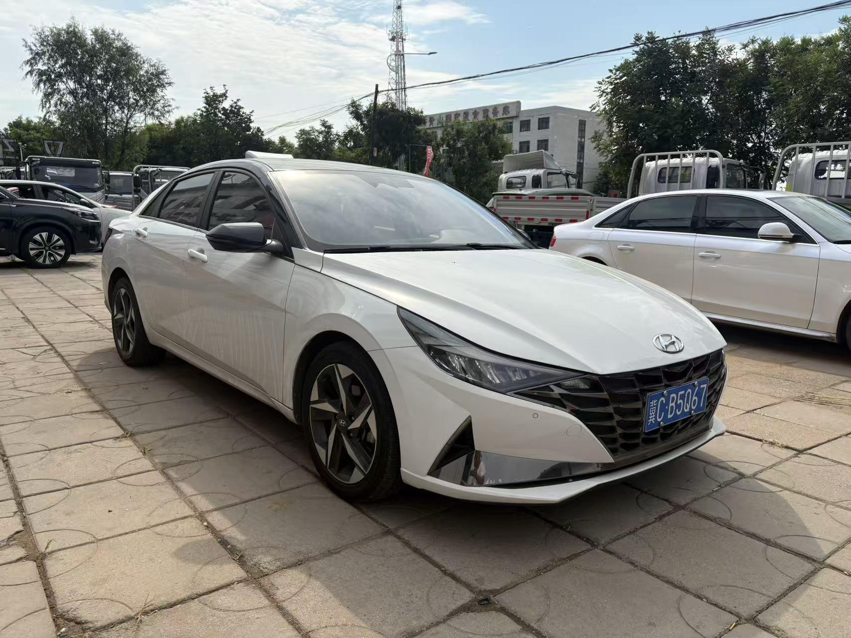 Hyundai Elantra 2022 thumb 12