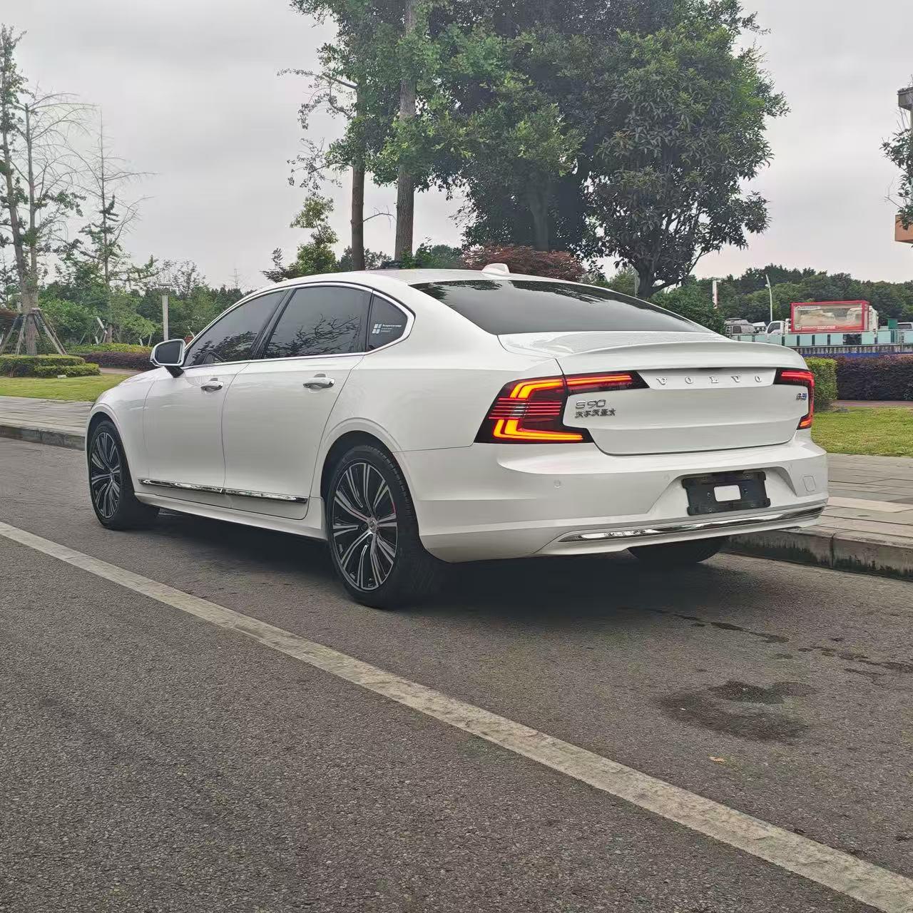 Volvo S90 2023 thumb 2