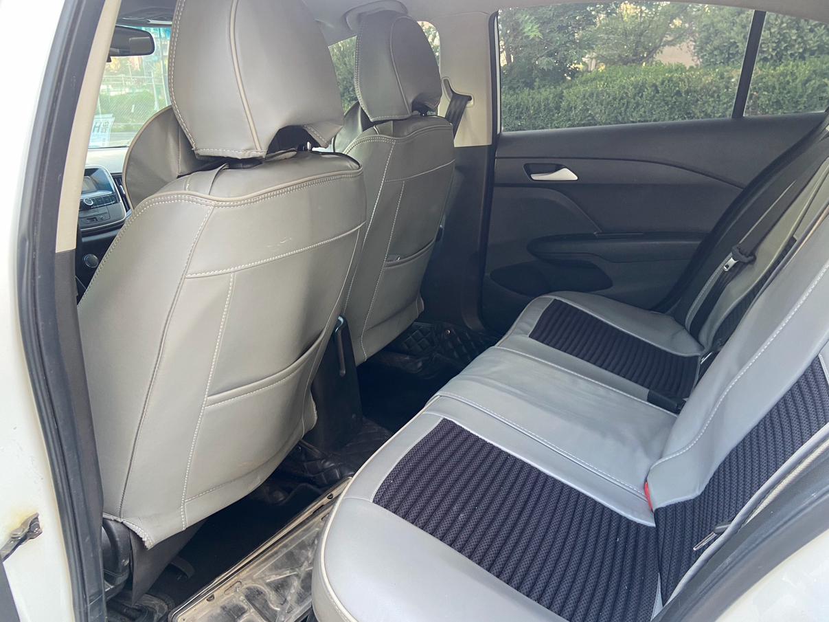 Chevrolet Cavalier 2019 thumb 7