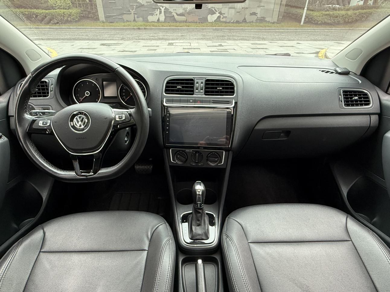 Volkswagen Polo 2016 thumb 5