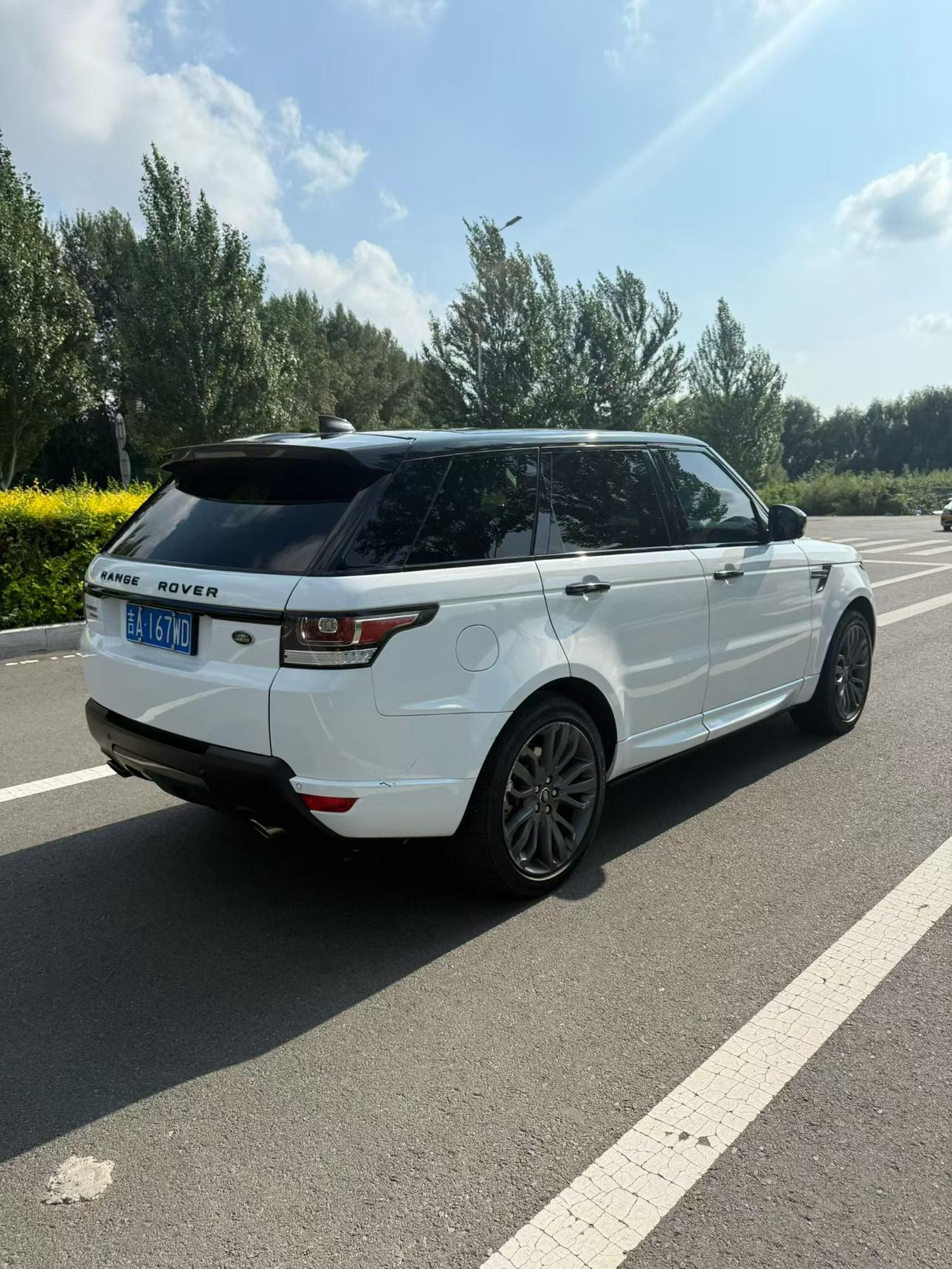 Land Rover Range Rover Sport 2017 thumb 3