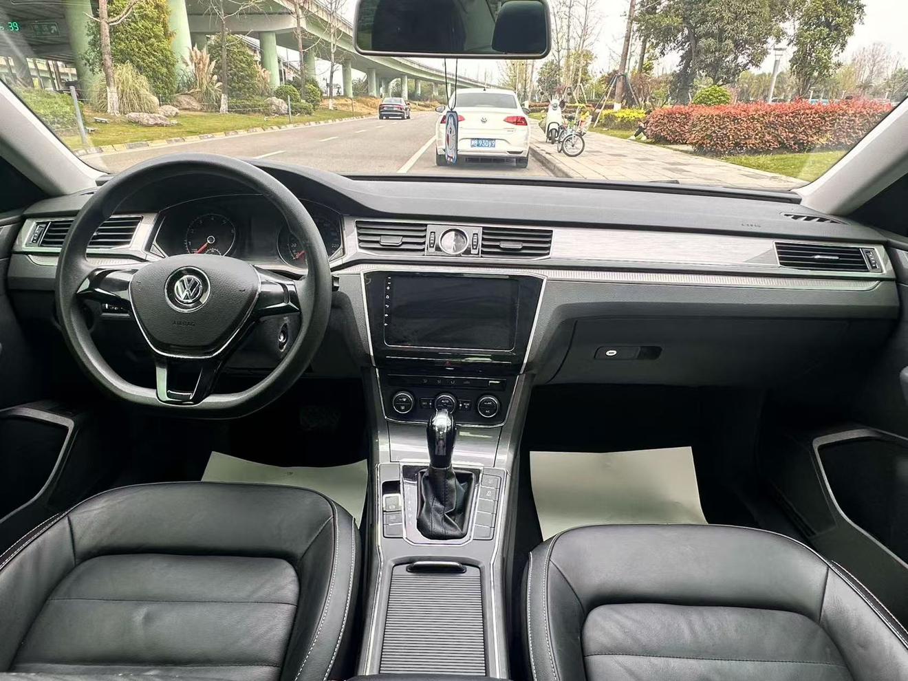 Volkswagen Passat (North America and China) 2015 thumb 6