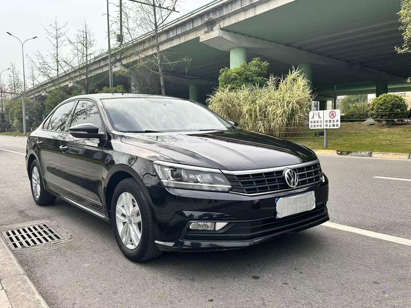 Volkswagen Passat (North America and China) 2015 thumb 10
