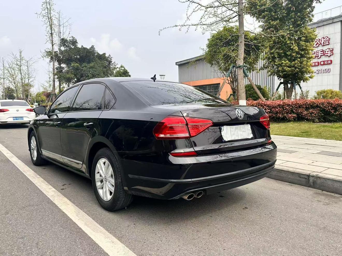 Volkswagen Passat (North America and China) 2015 thumb 11