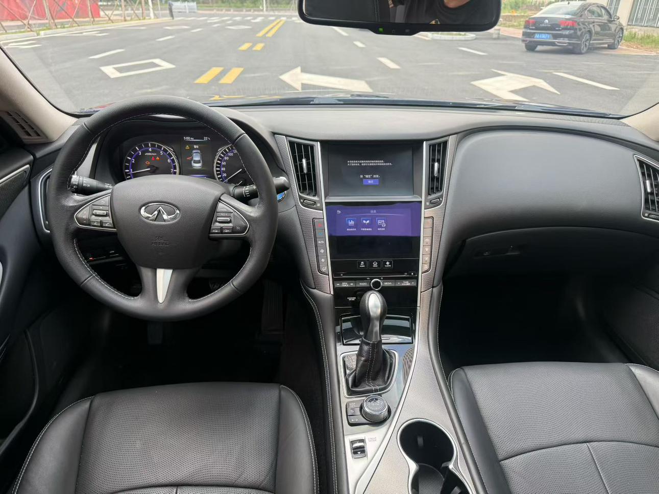 Infiniti Q50L 2016 thumb 5