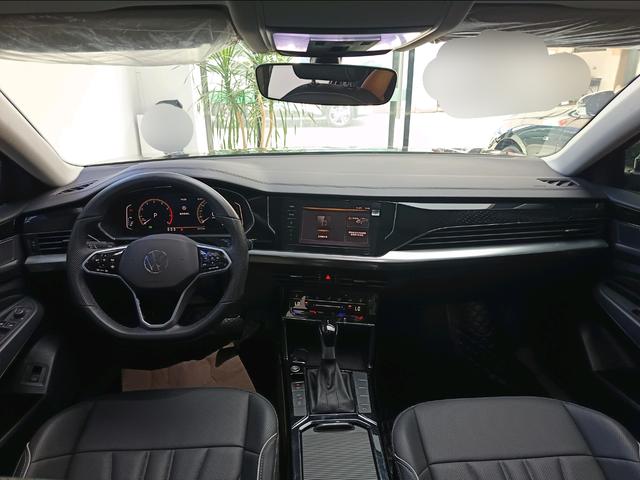 Volkswagen Passat (North America and China) 2024 thumb 4