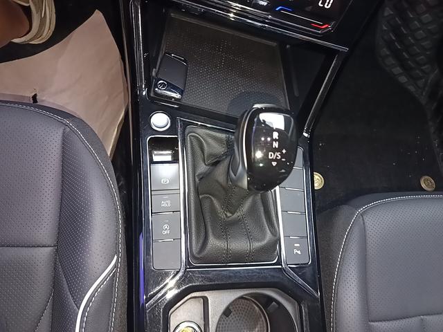 Volkswagen Passat (North America and China) 2024 thumb 8