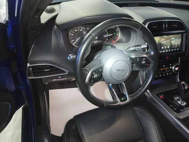 Jaguar XEL 2020 thumb 3