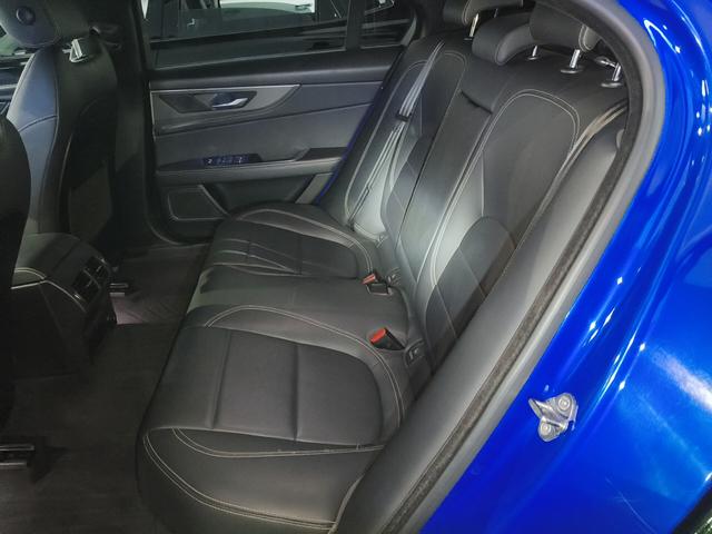 Jaguar XEL 2020 thumb 10