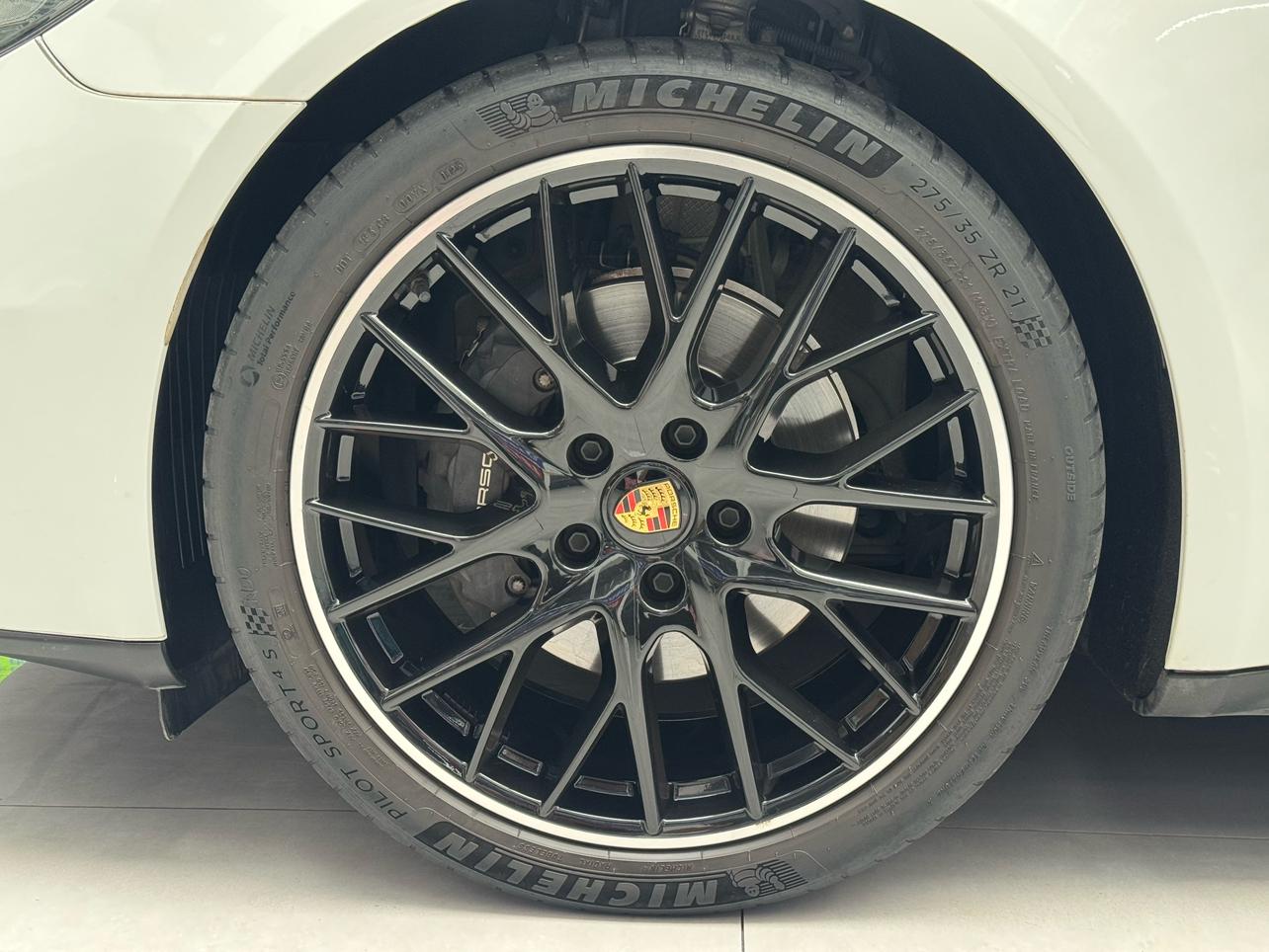 Porsche Panamera 2023 thumb 5