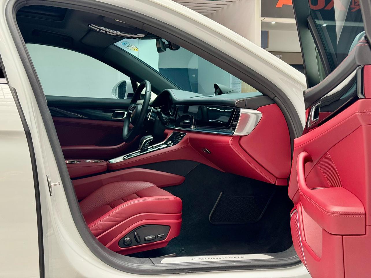 Porsche Panamera 2023 thumb 11