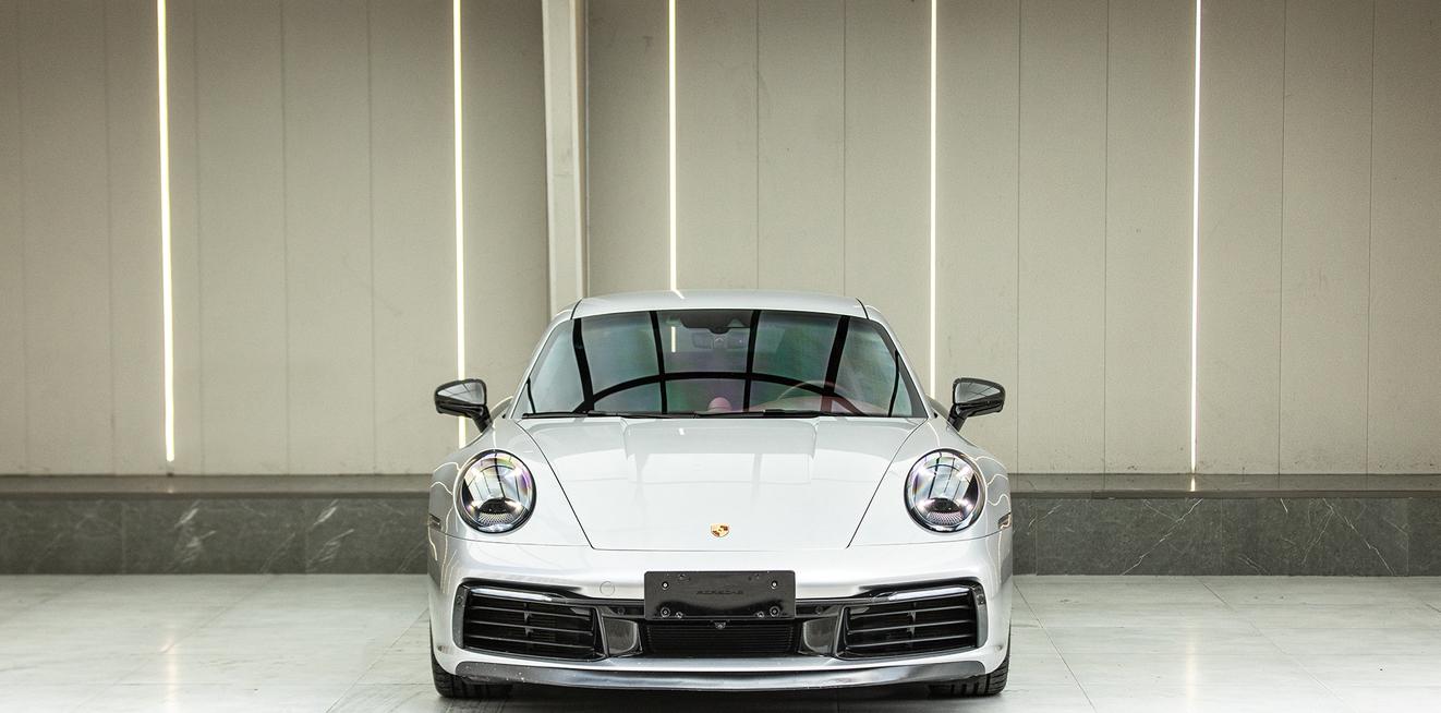 Porsche 911 2023 thumb 3