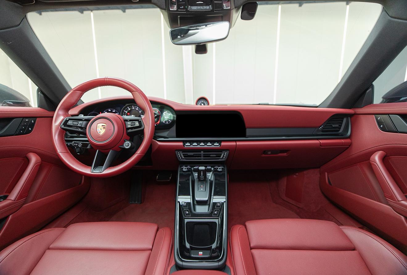 Porsche 911 2023 thumb 8