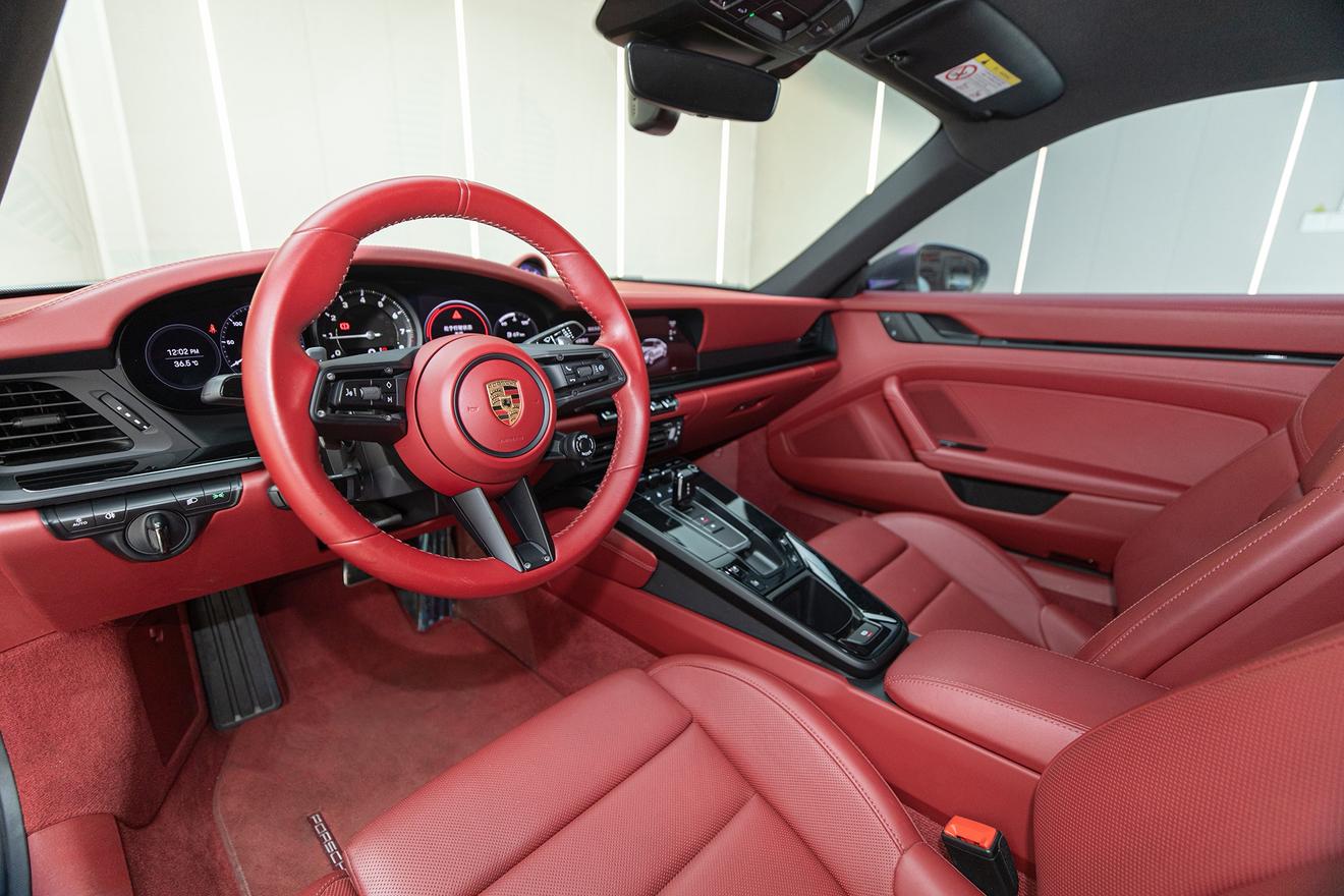 Porsche 911 2023 thumb 12