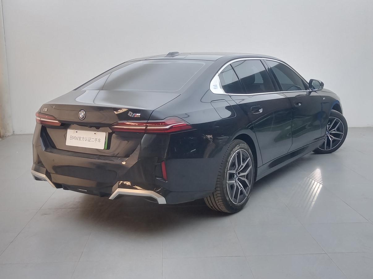 BMW i5 2025 thumb 3