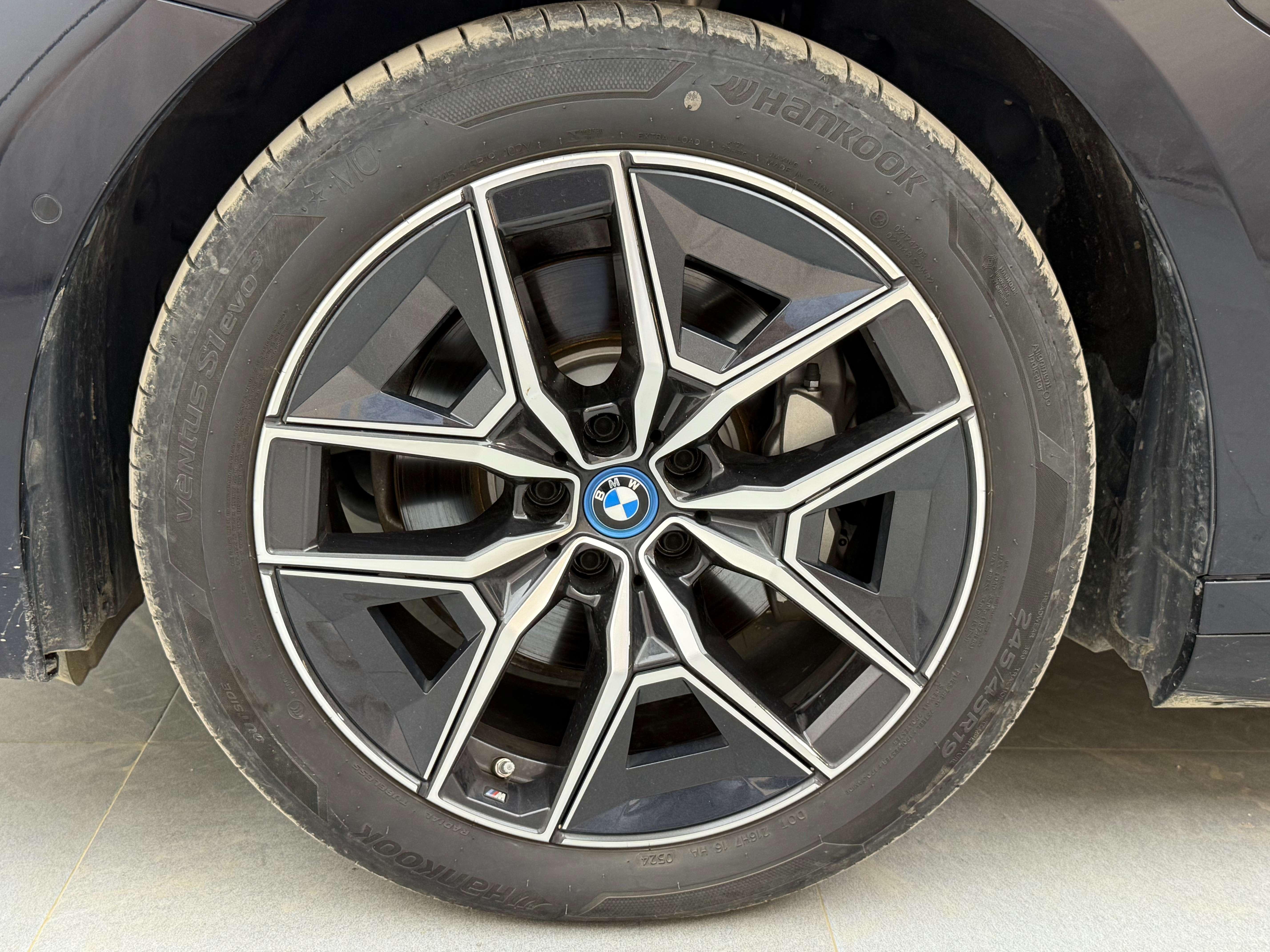 BMW i5 2025 thumb 7