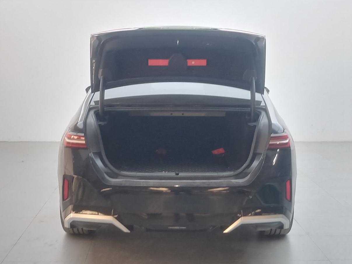 BMW i5 2025 thumb 8
