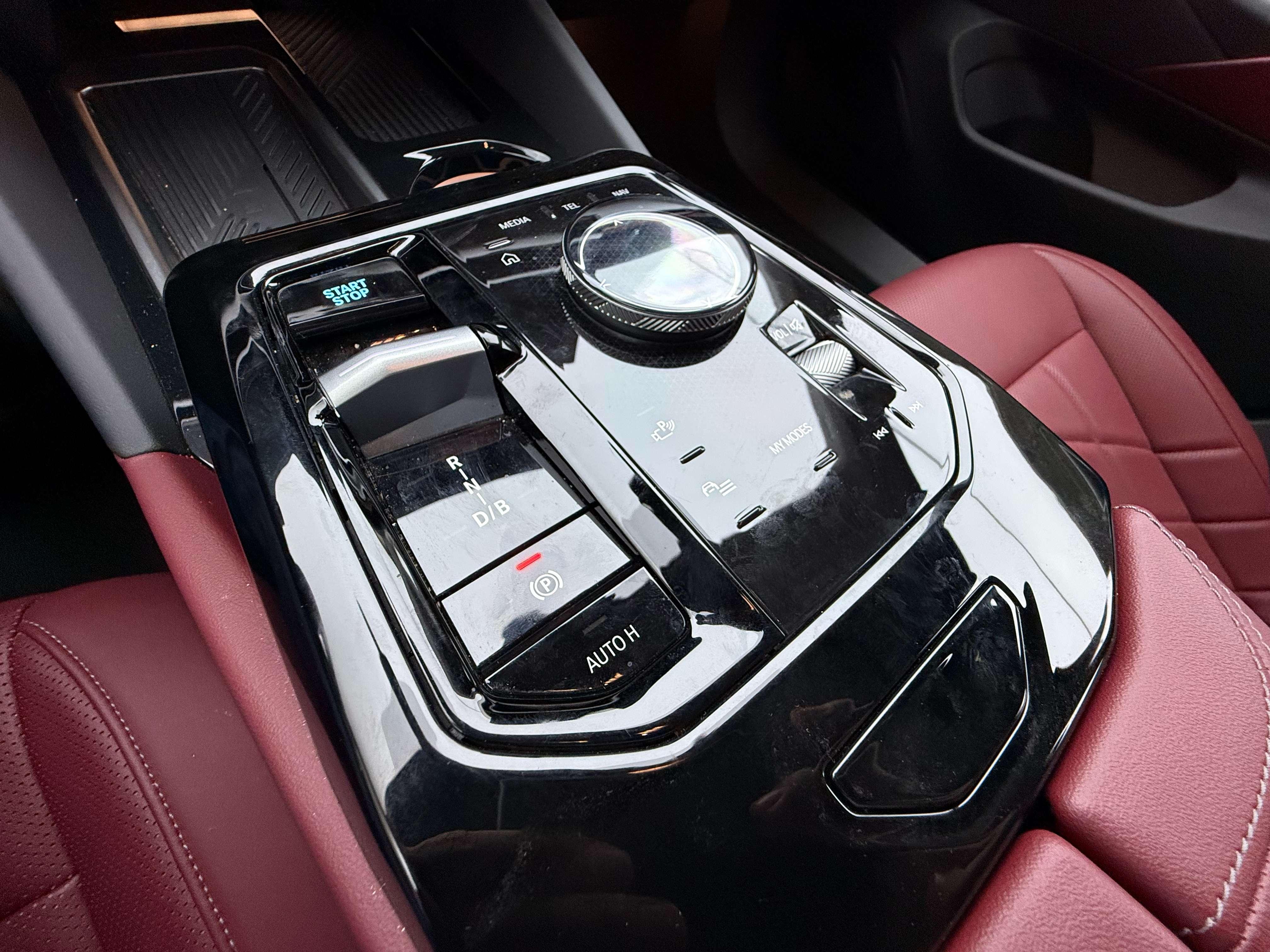 BMW i5 2025 thumb 11