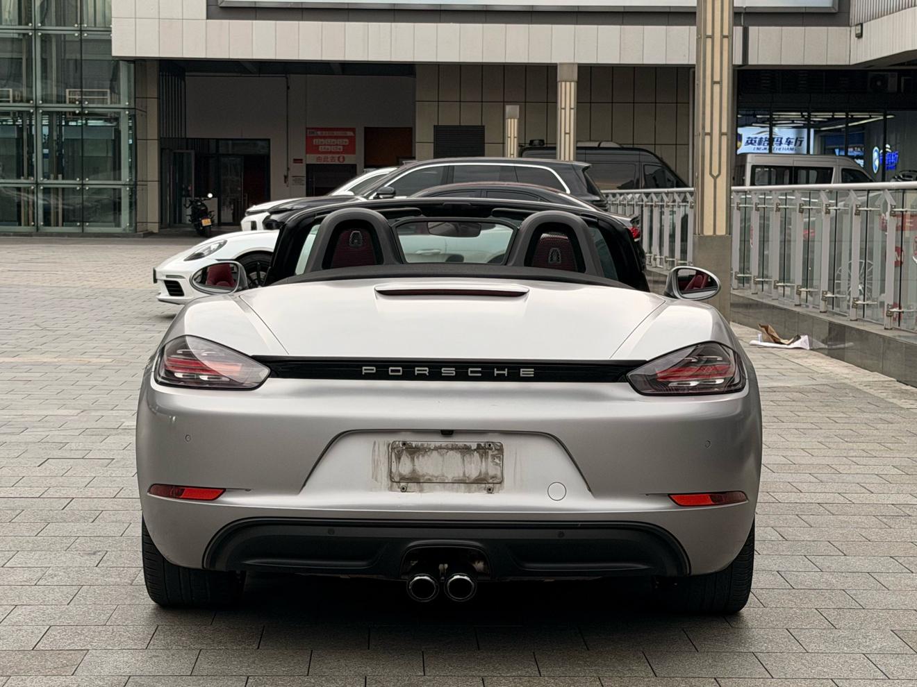 Porsche 718 2018 thumb 4