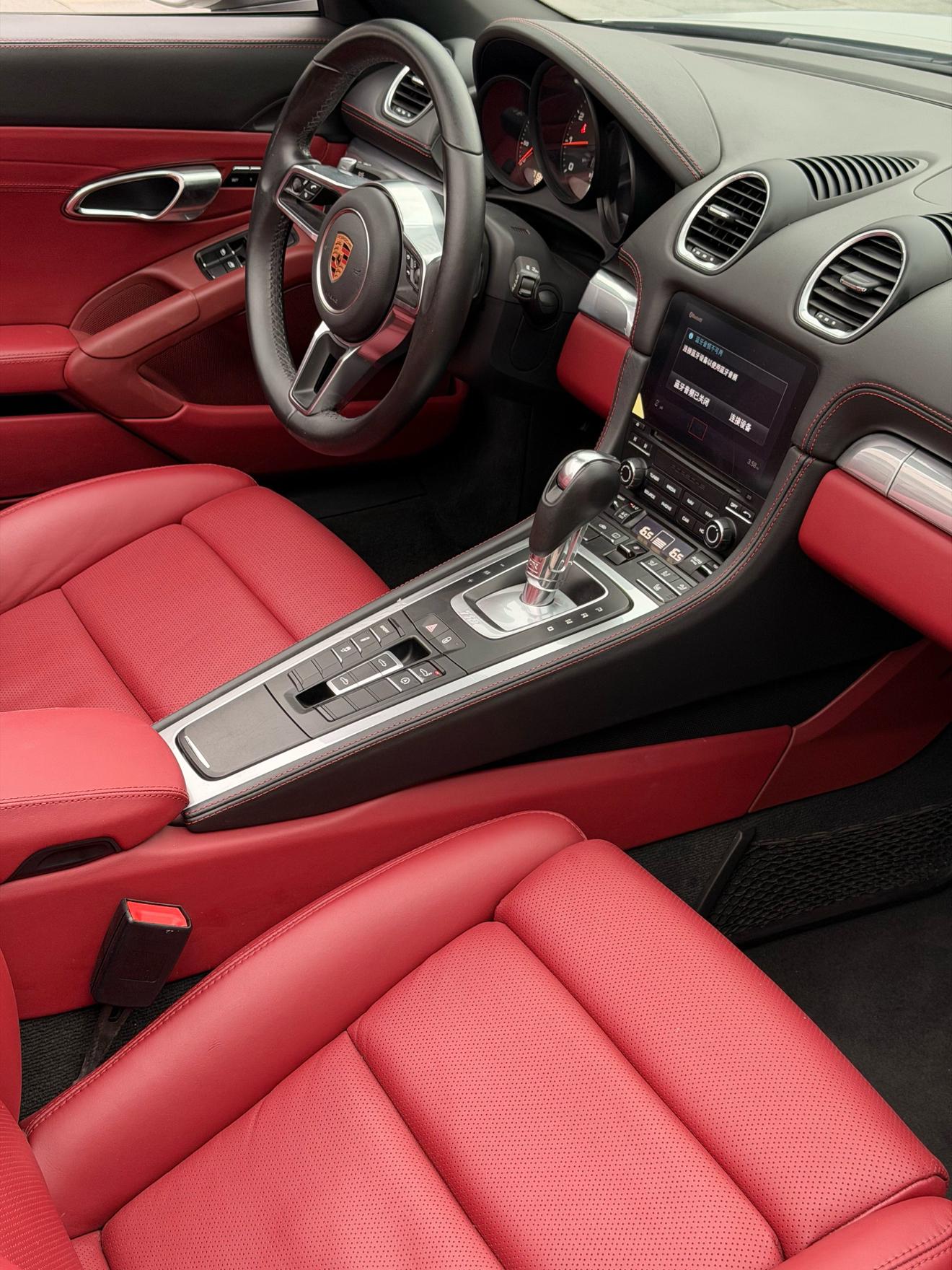 Porsche 718 2018 thumb 6