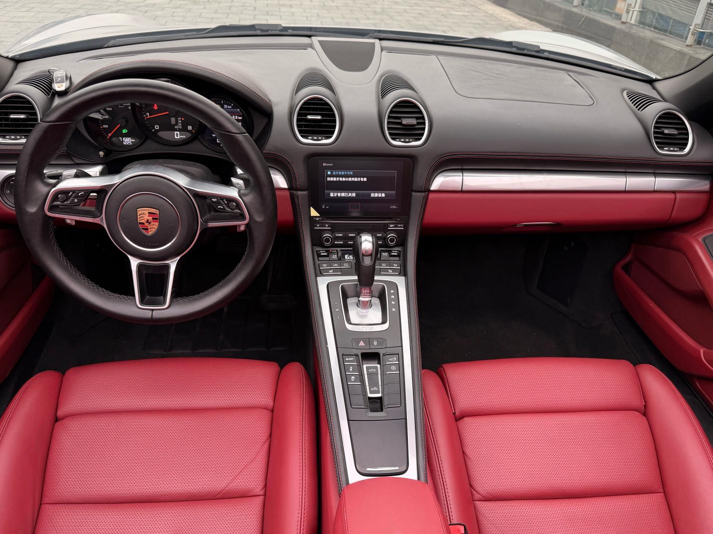 Porsche 718 2018 thumb 8