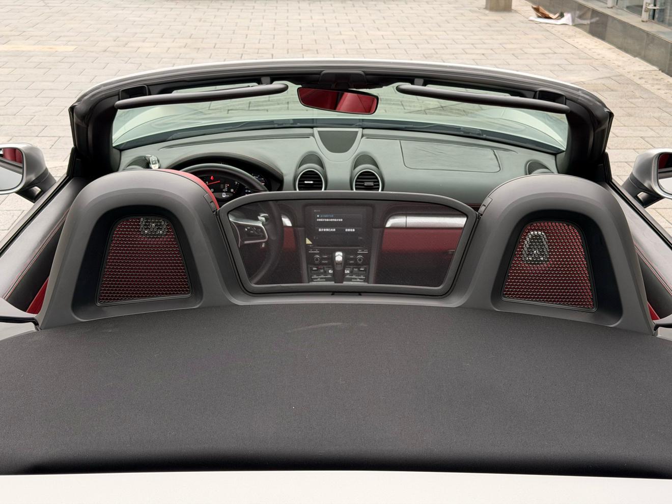 Porsche 718 2018 thumb 10