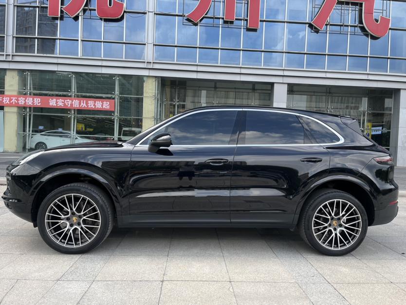 Porsche Cayenne 2019 thumb 2