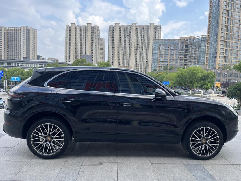 Porsche Cayenne 2019 thumb 6