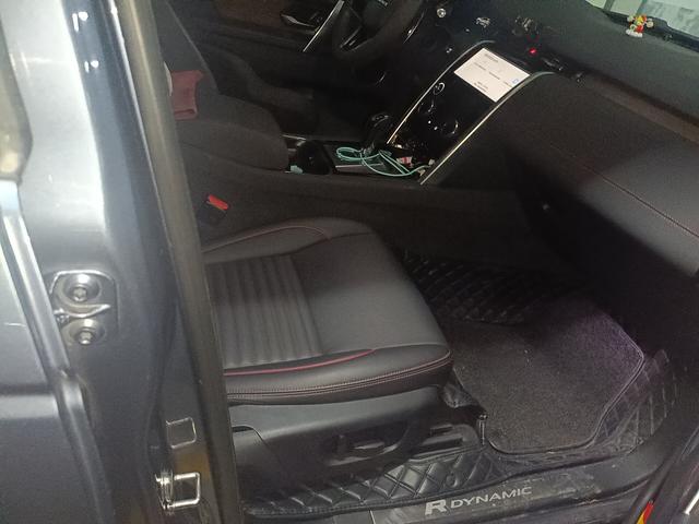 Land Rover Discovery Sport 2022 thumb 9