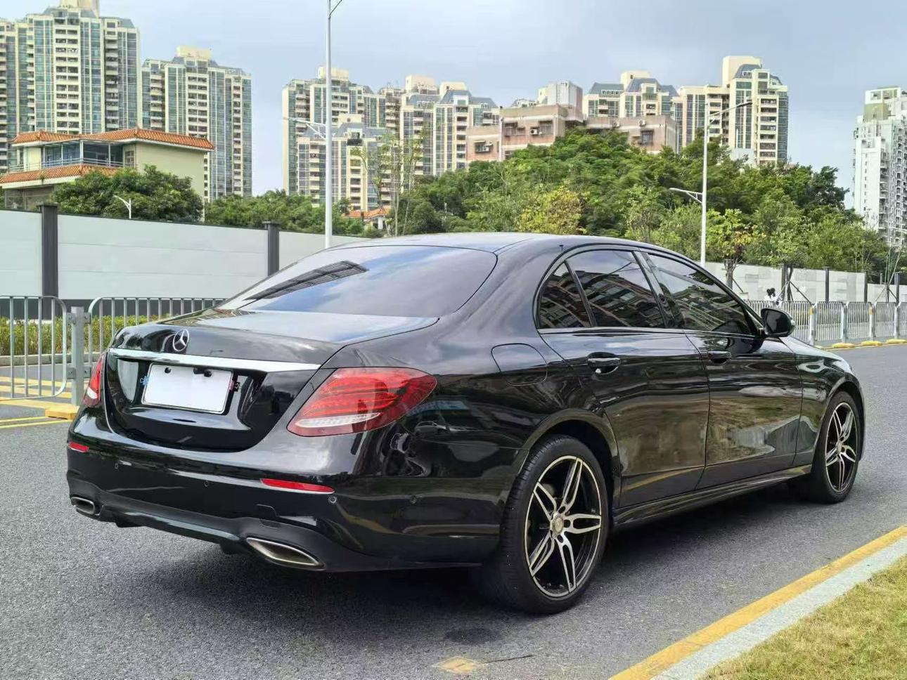 Mercedes-Benz E-Класс 2017 thumb 4