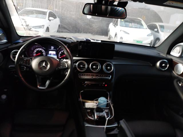 Mercedes-Benz GLC 2017 thumb 3