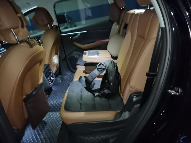 Audi Q7 2022 thumb 10