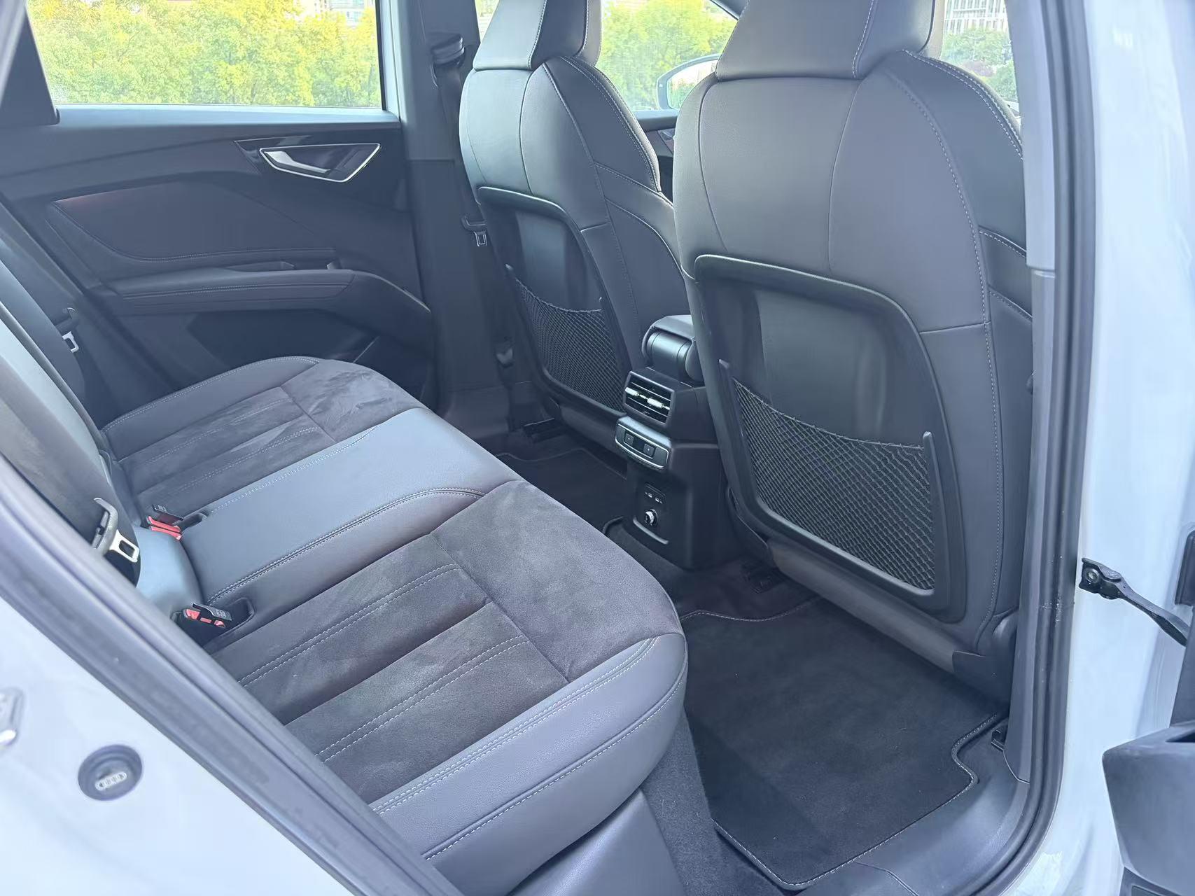 Audi Q4 e-tron 2023 thumb 6