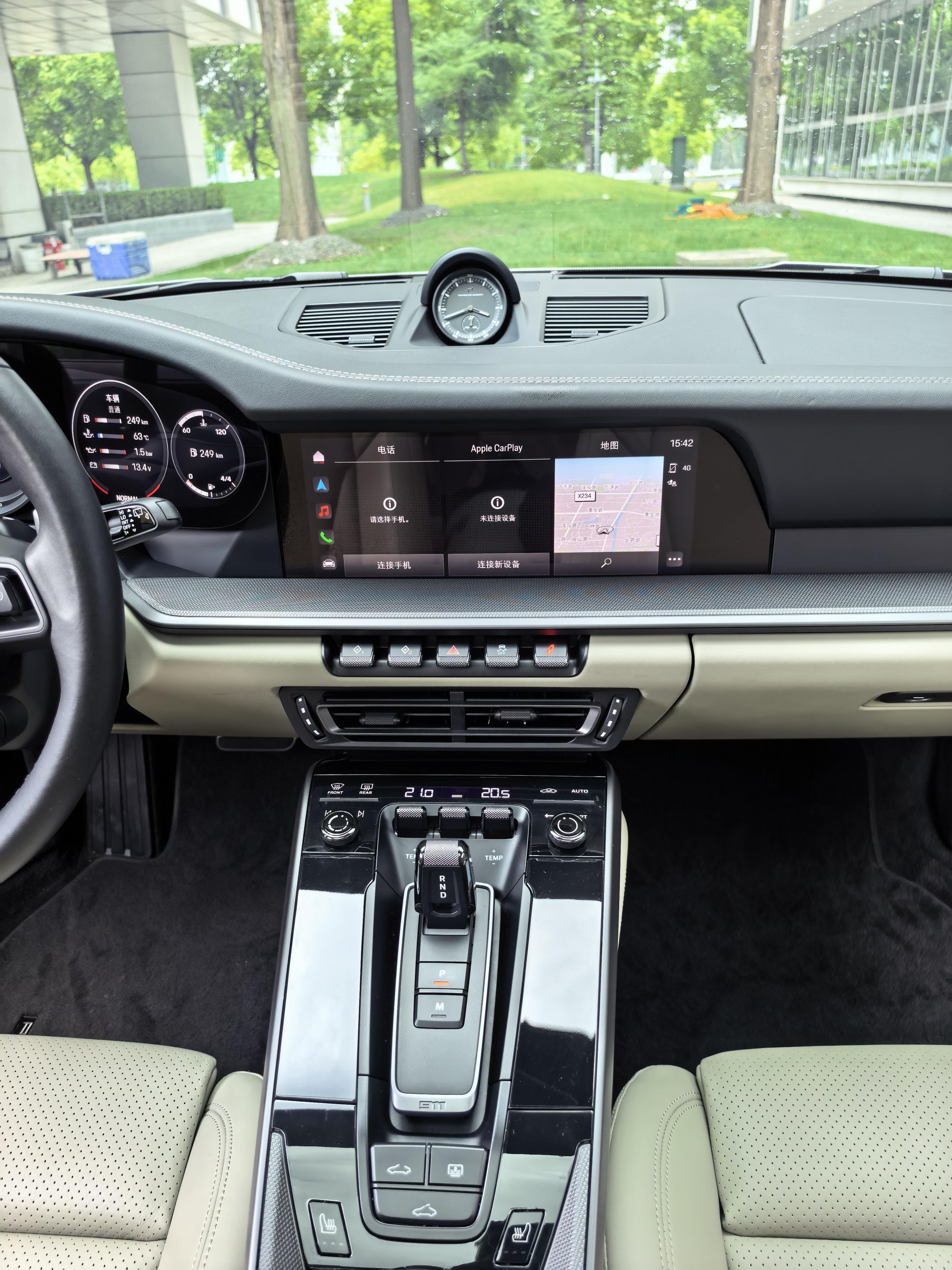 Porsche 911 2023 thumb 8