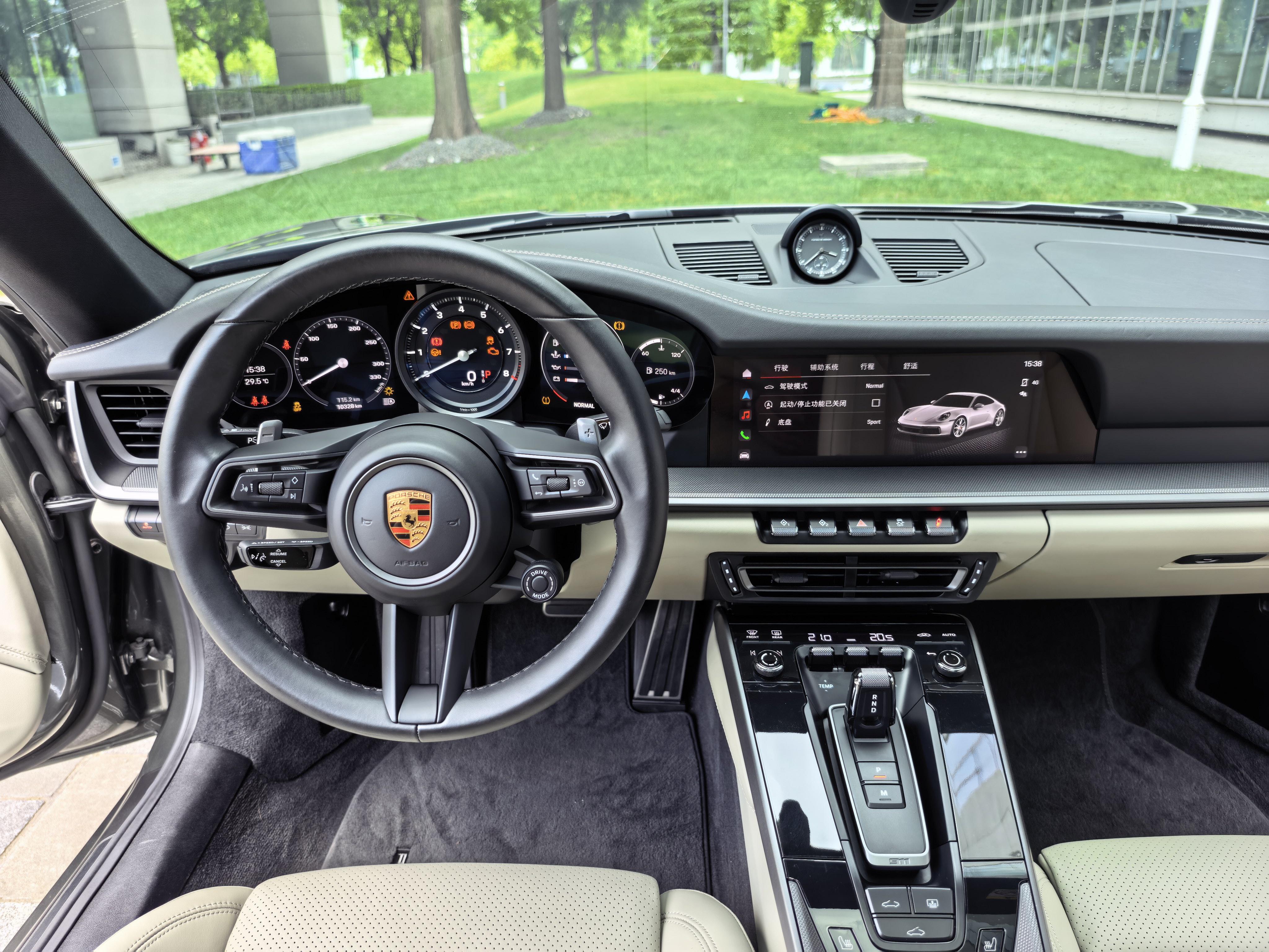 Porsche 911 2023 thumb 11