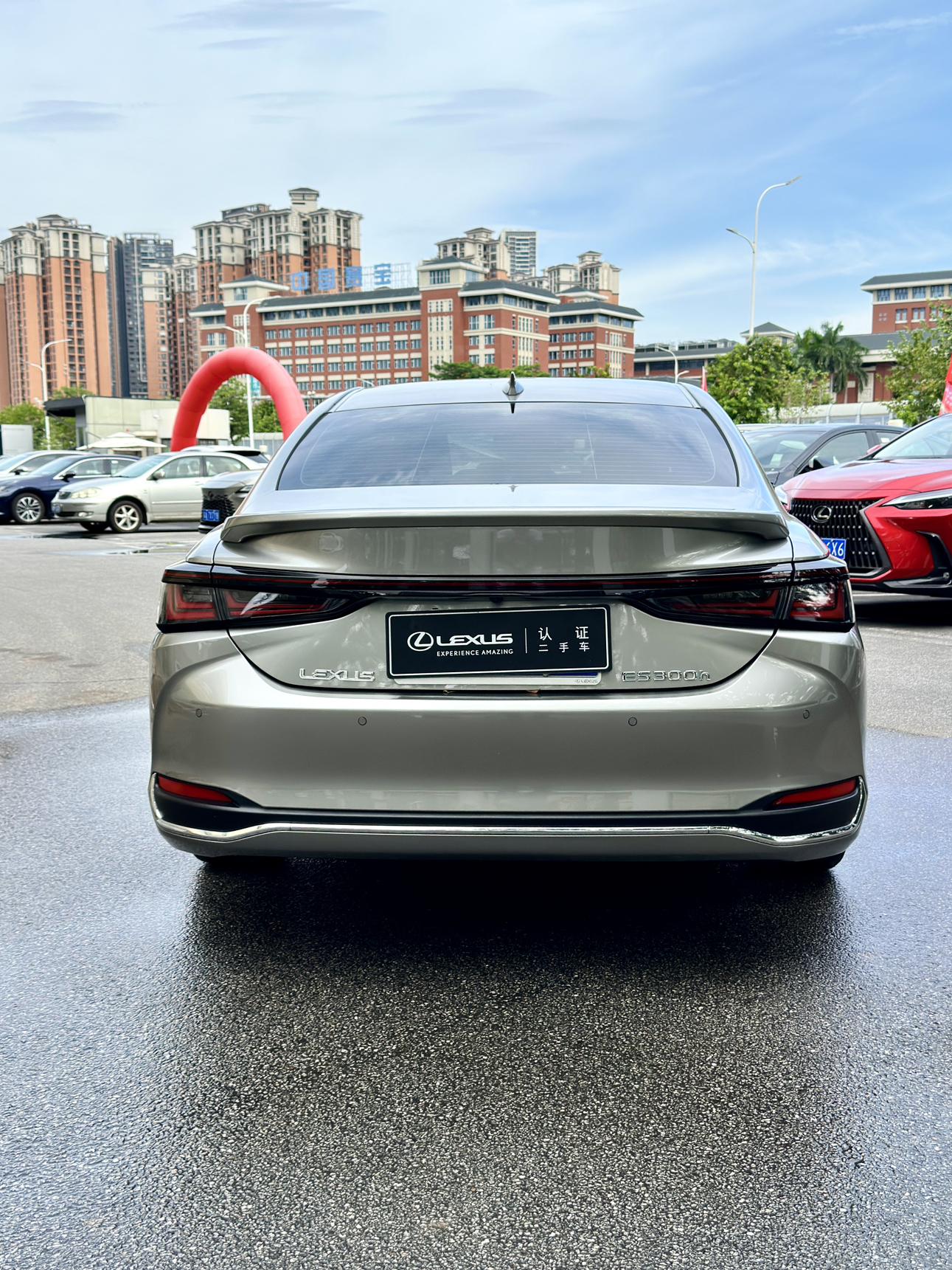Lexus ES 2025 thumb 2
