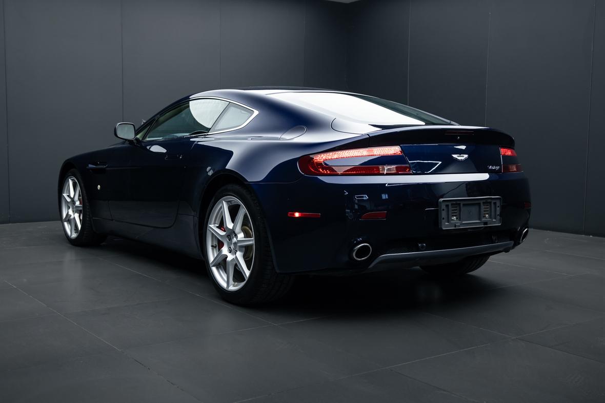 Aston Martin Vantage 4.0T V8 2007 thumb 2