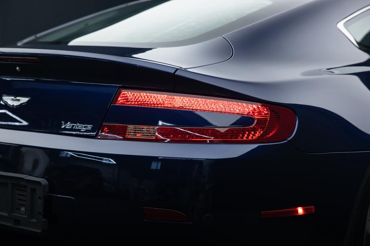 Aston Martin Vantage 4.0T V8 2007 thumb 8