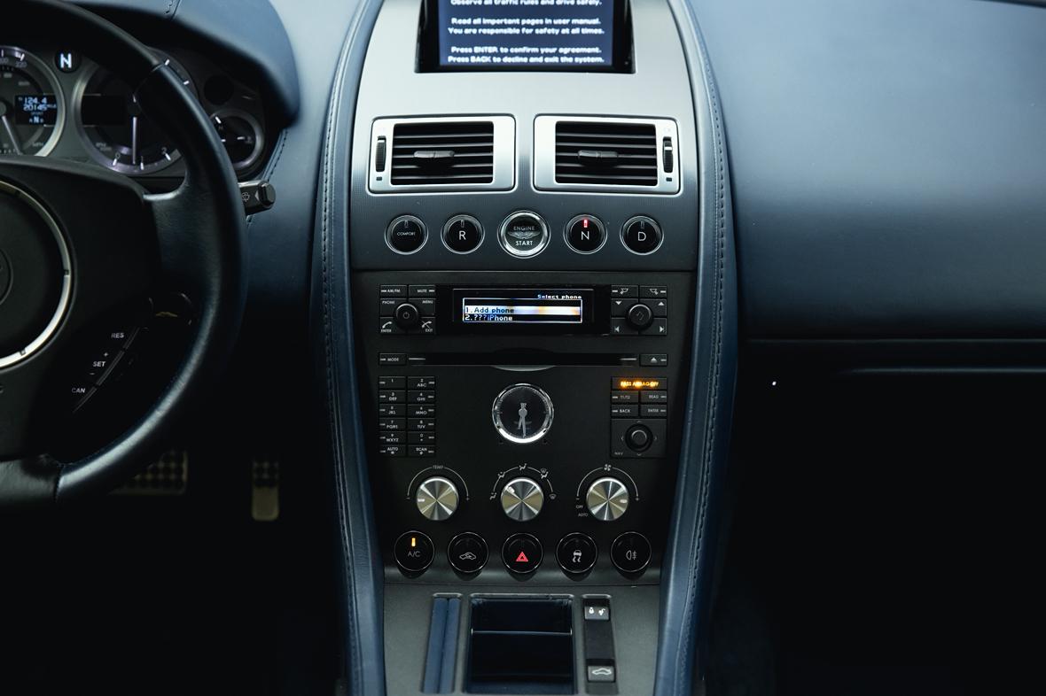 Aston Martin Vantage 4.0T V8 2007 thumb 9