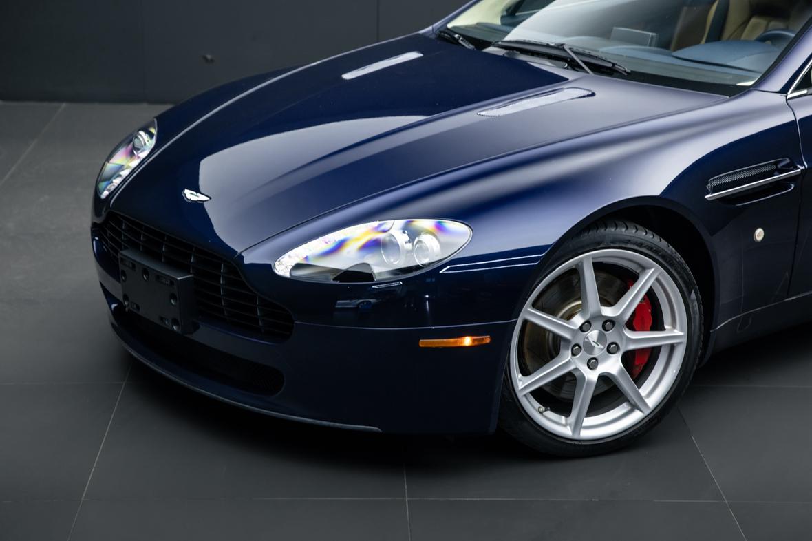 Aston Martin Vantage 4.0T V8 2007 thumb 10