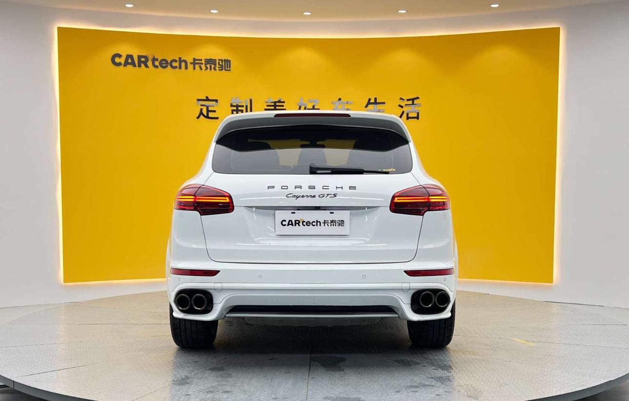 Porsche Cayenne 2016 thumb 3
